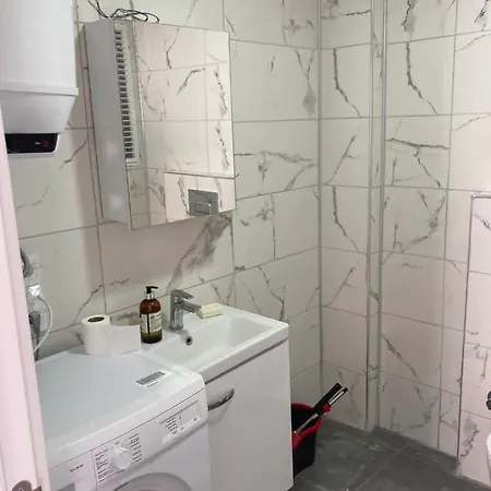 Sahil Aparts - Guelluek 3*