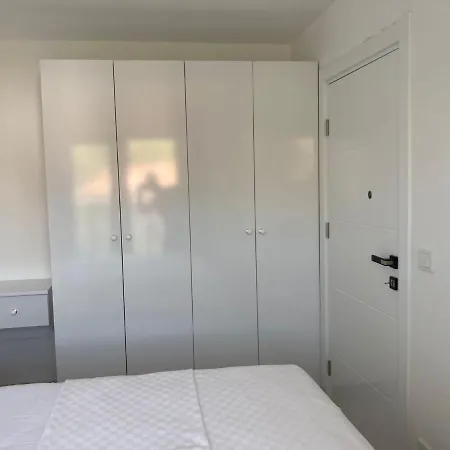 Sahil Aparts - Guelluek Milas